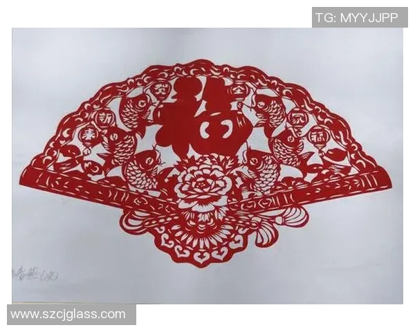 咔咔足球明星揭晓背后的故事与成就让我们一起探寻他的人生轨迹